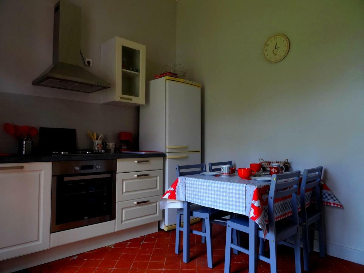 L'Ajoussienne Villa ภายนอก รูปภาพ